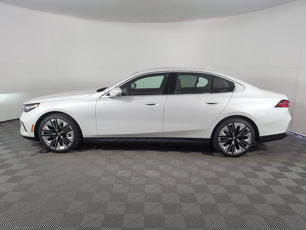 Used 2026 BMW 530i Sedan