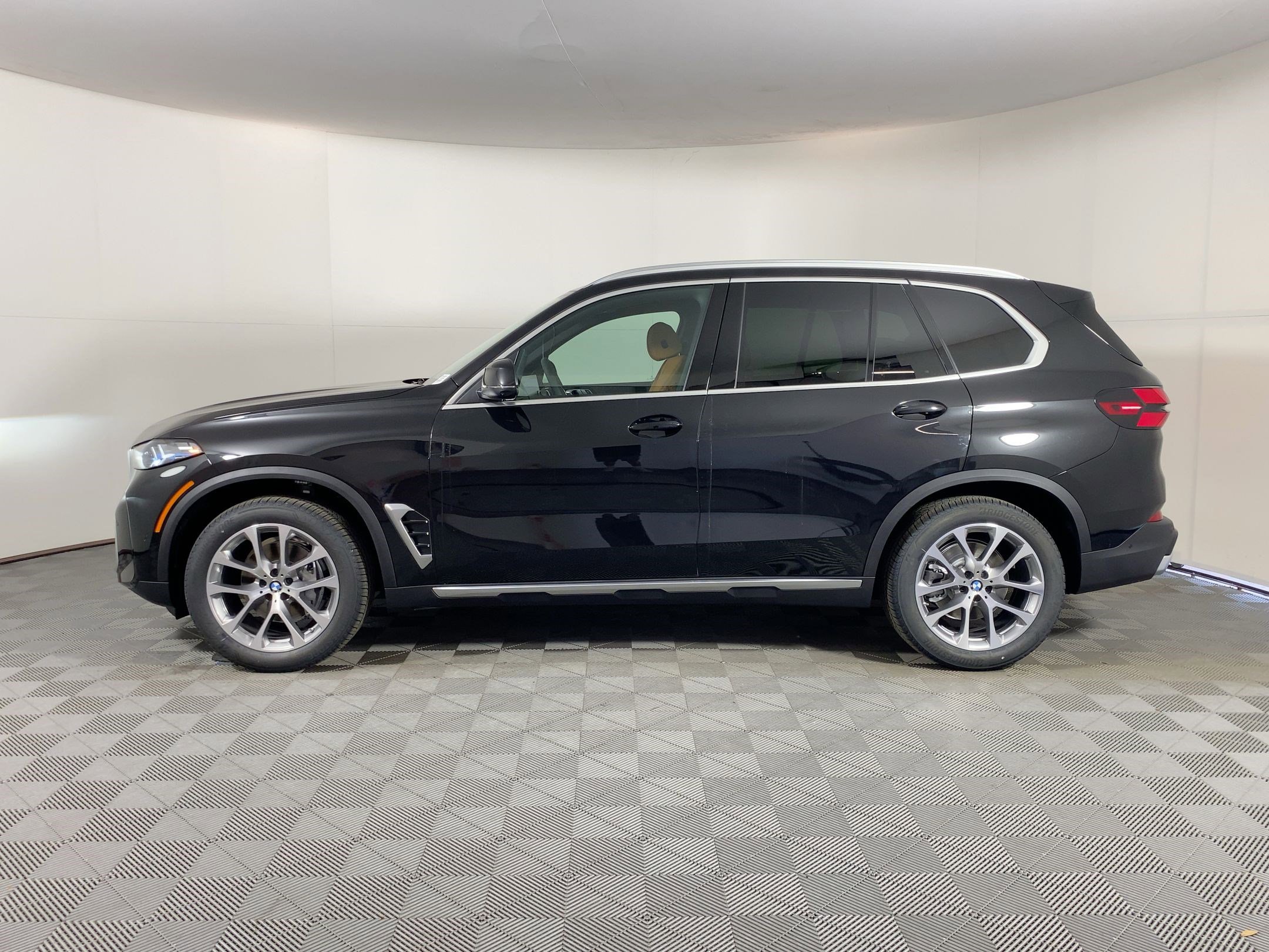 2026 Bmw X5 sDrive40i photo 2