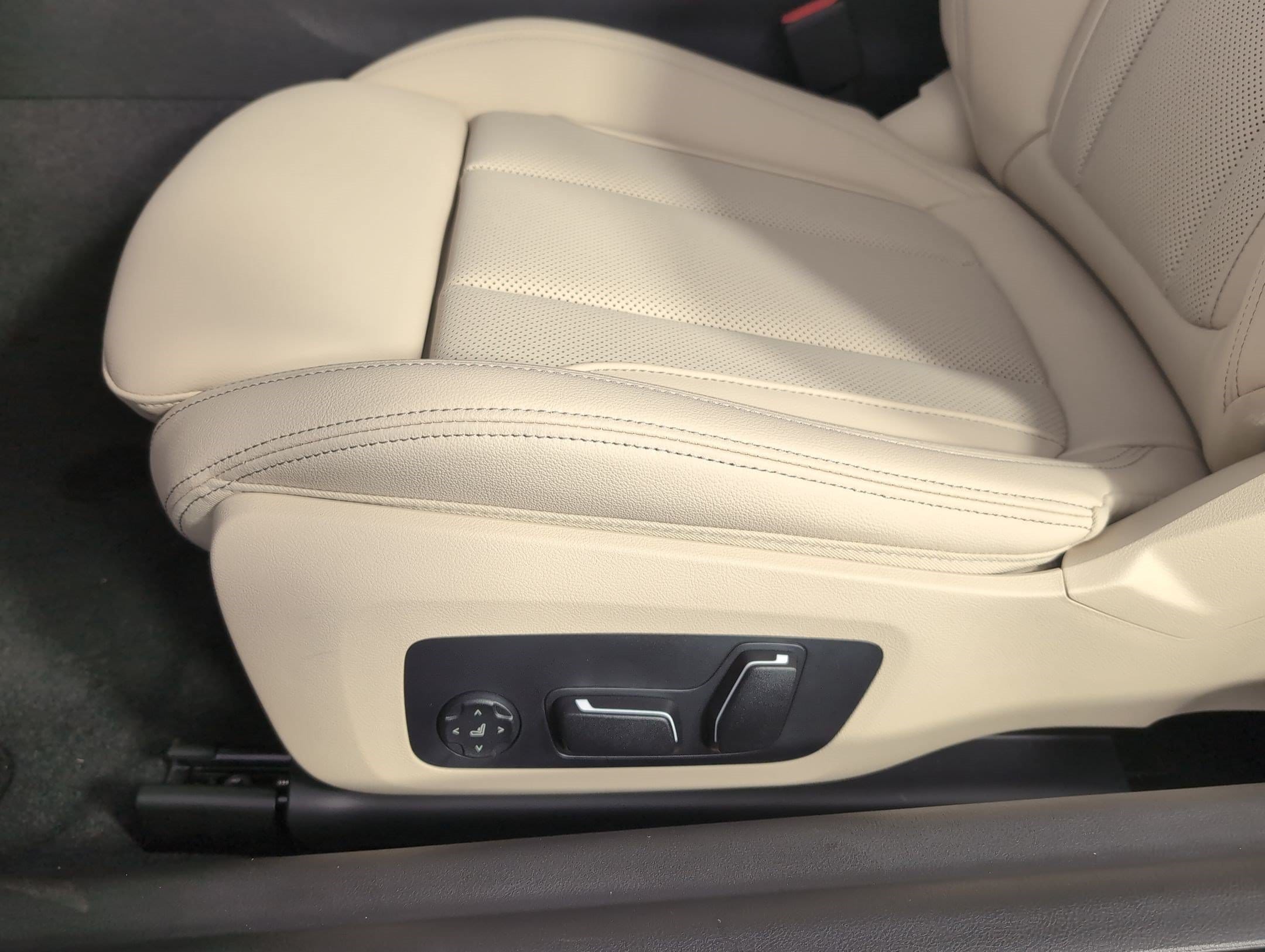 2026 BMW 2 Series 230i - Photo 11