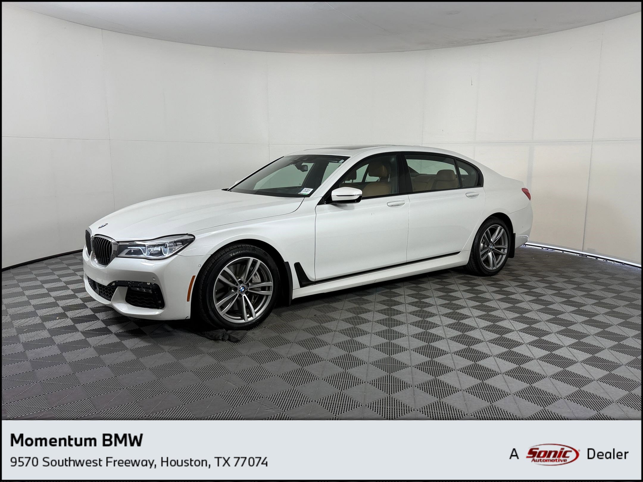 2018 BMW 7 Series 750i xDrive's photo