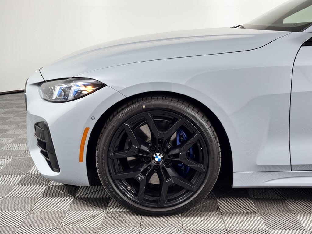 2026 BMW 4 Series M440i - Photo 13