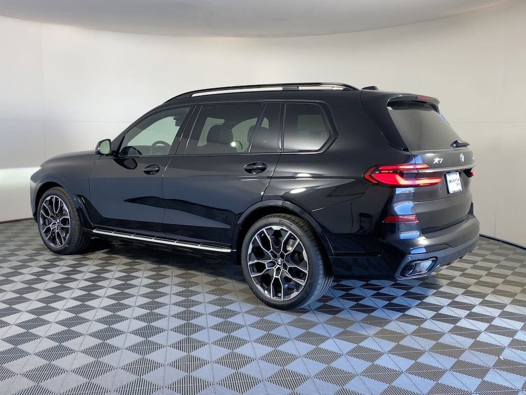 New 2026 BMW X7 xDrive40i SUV