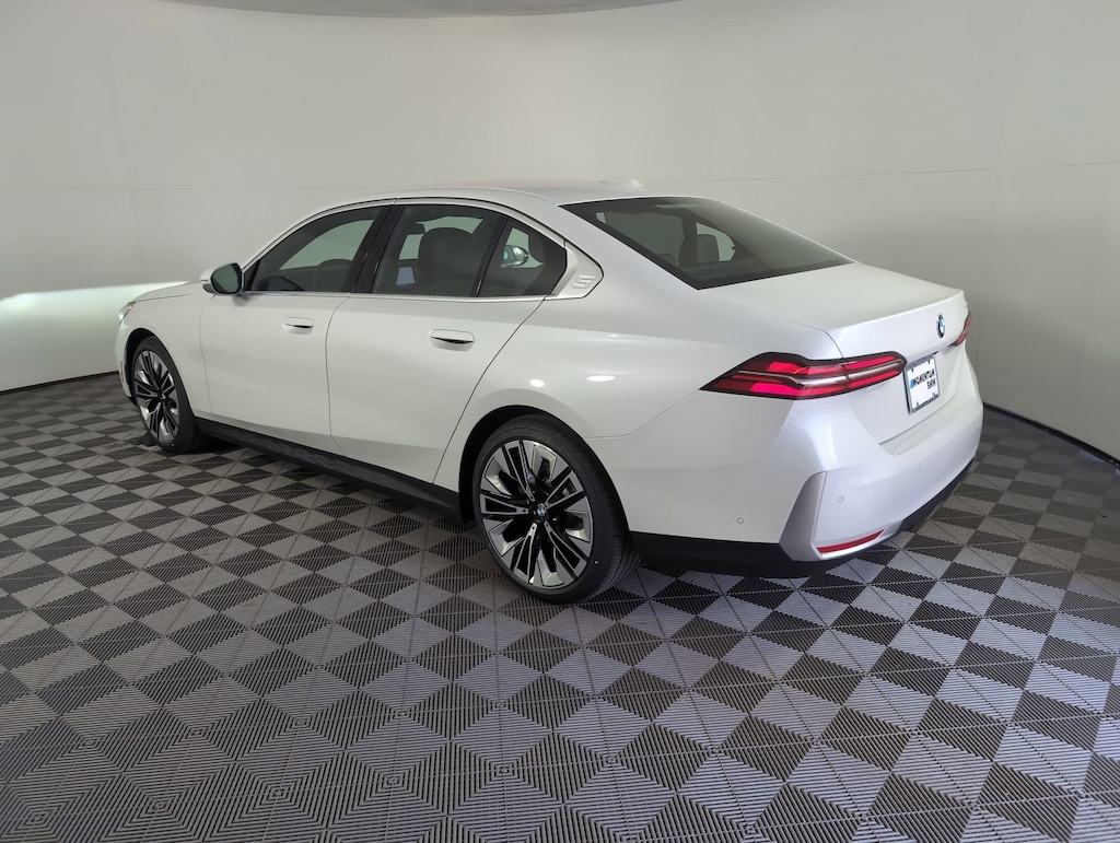 Used 2026 BMW 530i Sedan