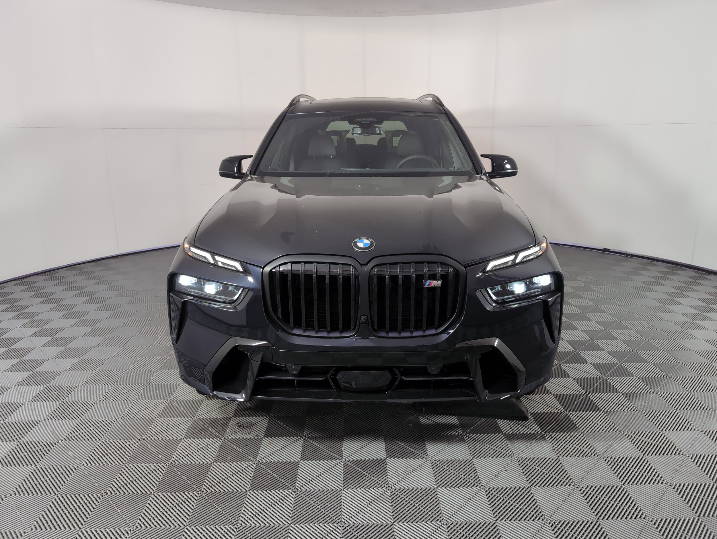 2026 Bmw X7 M60i photo 2