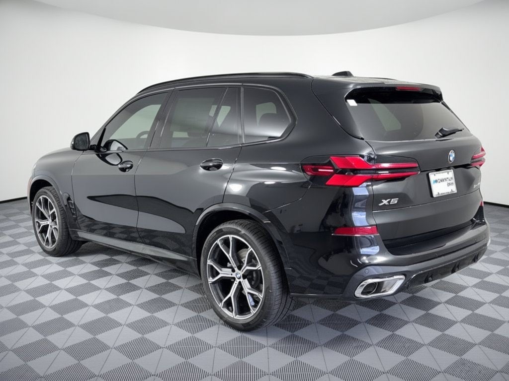 New 2026 BMW X5 sDrive40i SUV