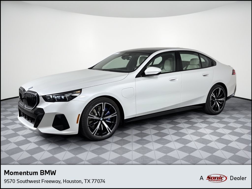 New 2027 BMW 550e xDrive
