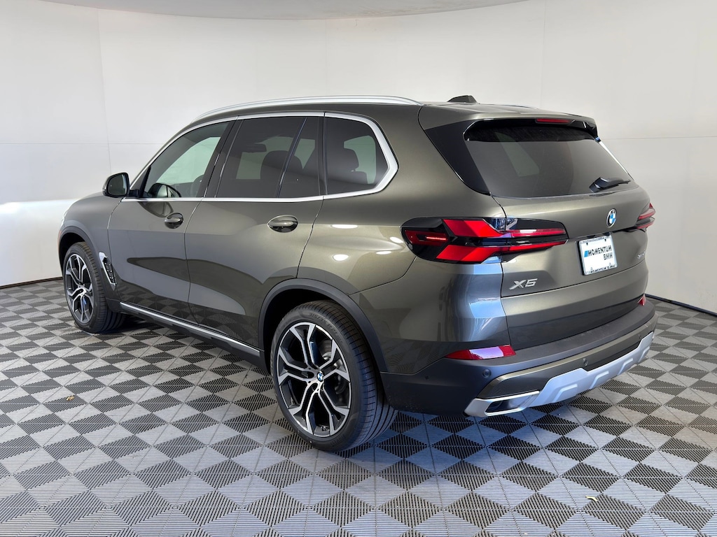 New 2026 BMW X5 sDrive40i SUV