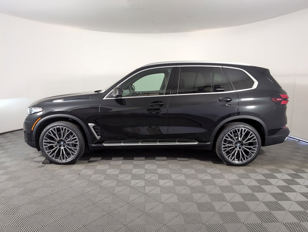 New 2026 BMW X5 sDrive40i SUV