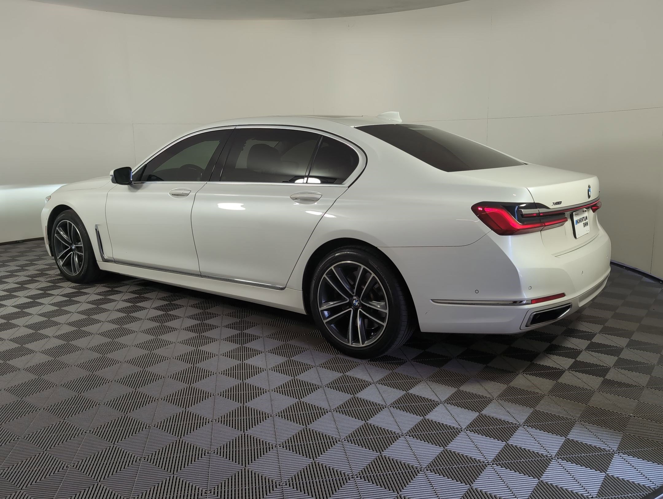 2021 Bmw 750i xDrive Sedan photo 3