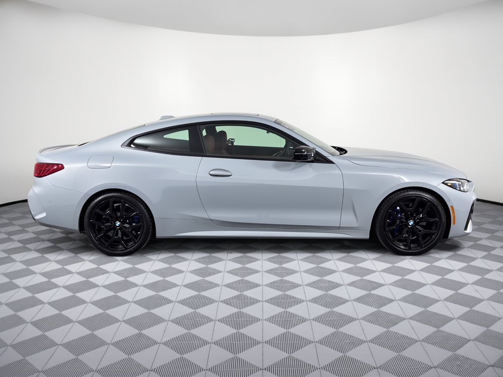 2026 BMW 4 Series M440i - Photo 8