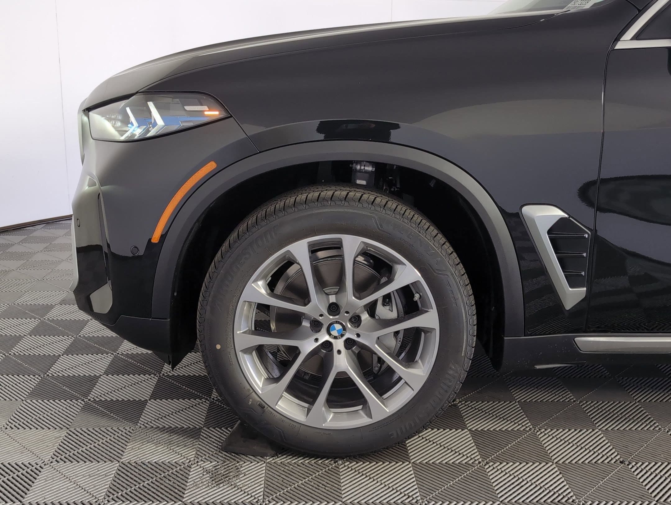 2026 BMW X5 40i - Photo 9