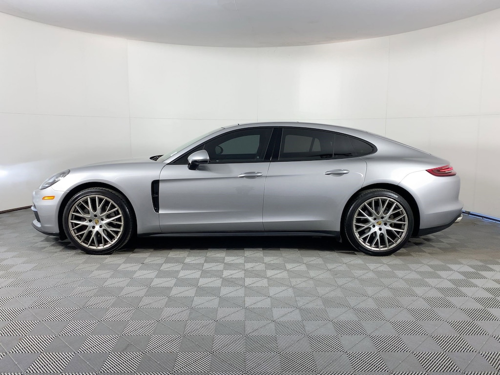 Used 2017 Porsche Panamera 4 Sedan