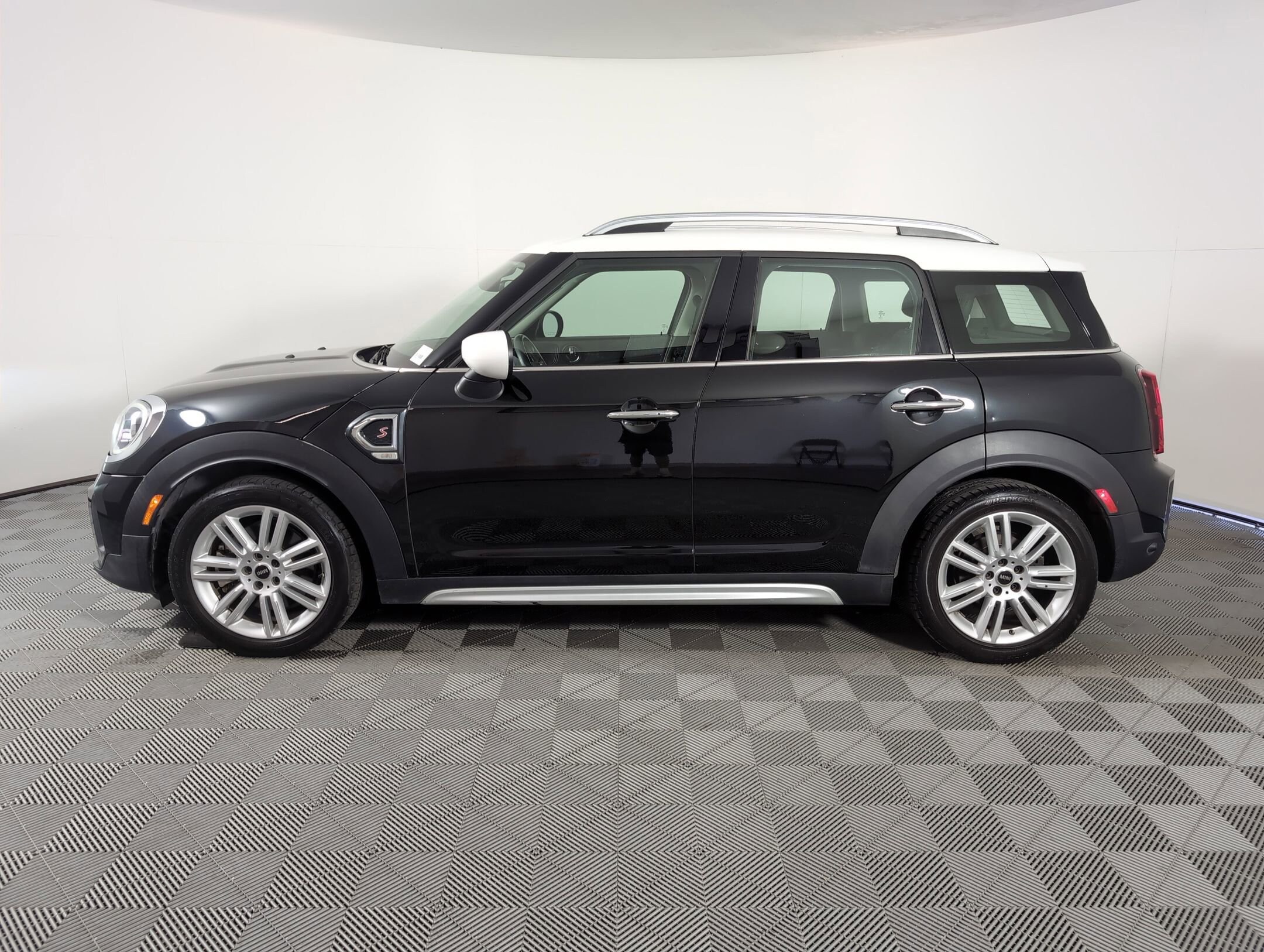 2023 Mini Countryman S photo 2