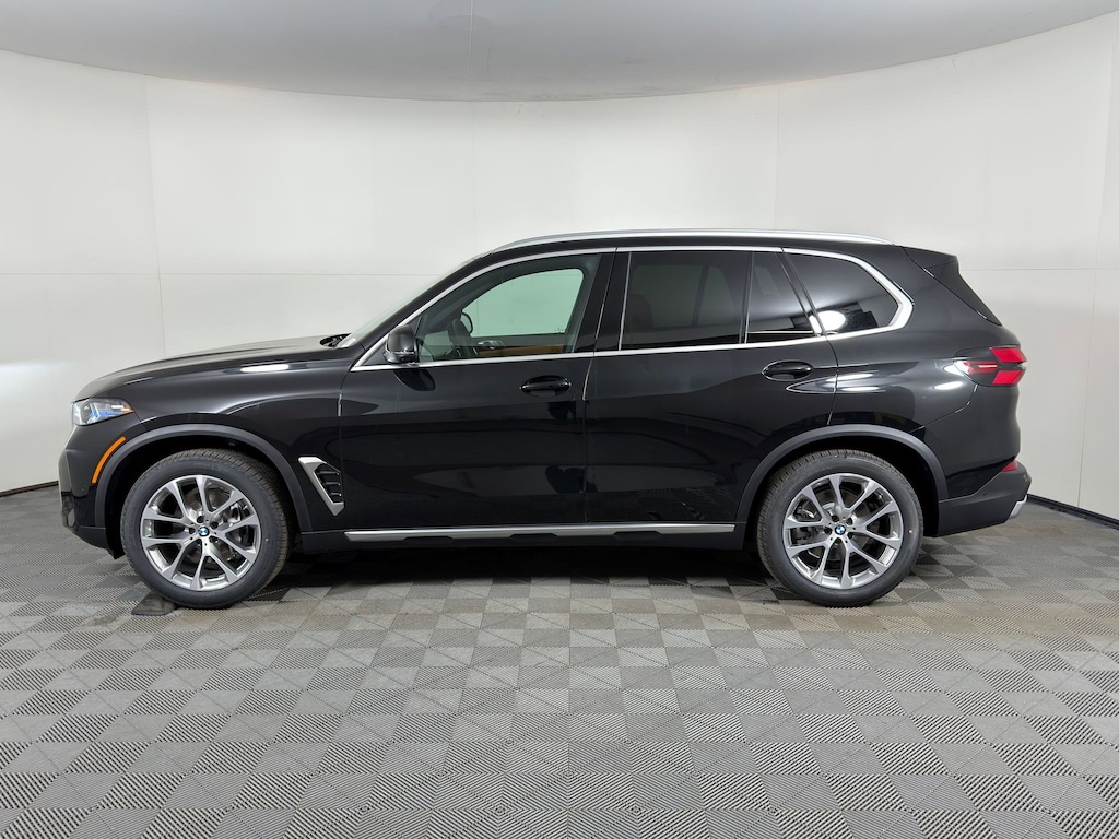 New 2026 BMW X5 sDrive40i SUV