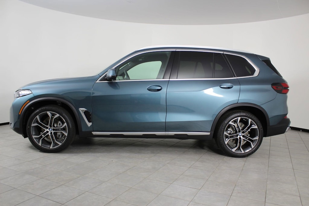 New 2026 BMW X5 xDrive40i SUV