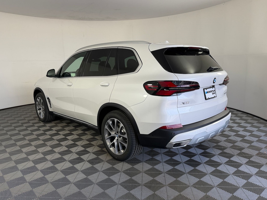 New 2026 BMW X5 sDrive40i SUV