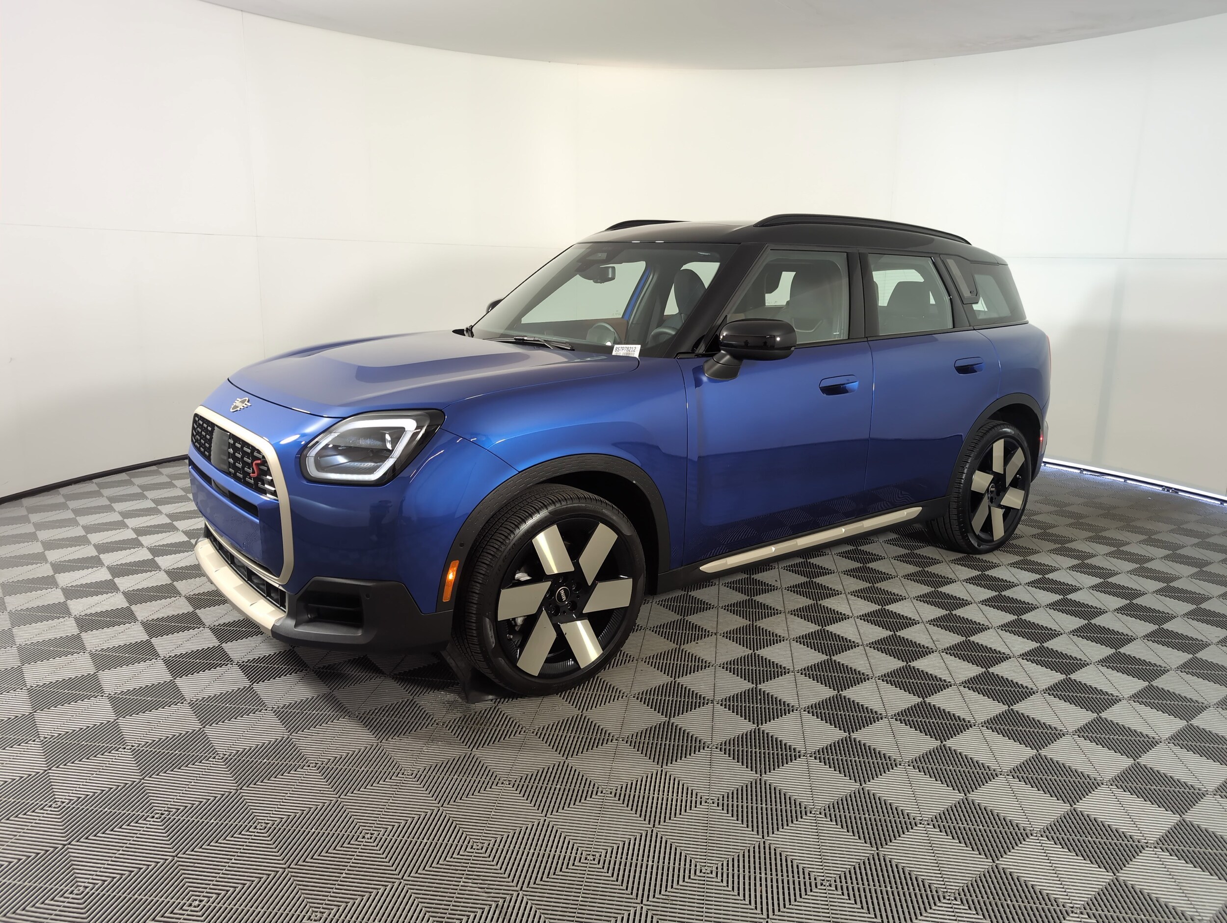 2025 Mini Countryman S photo 2