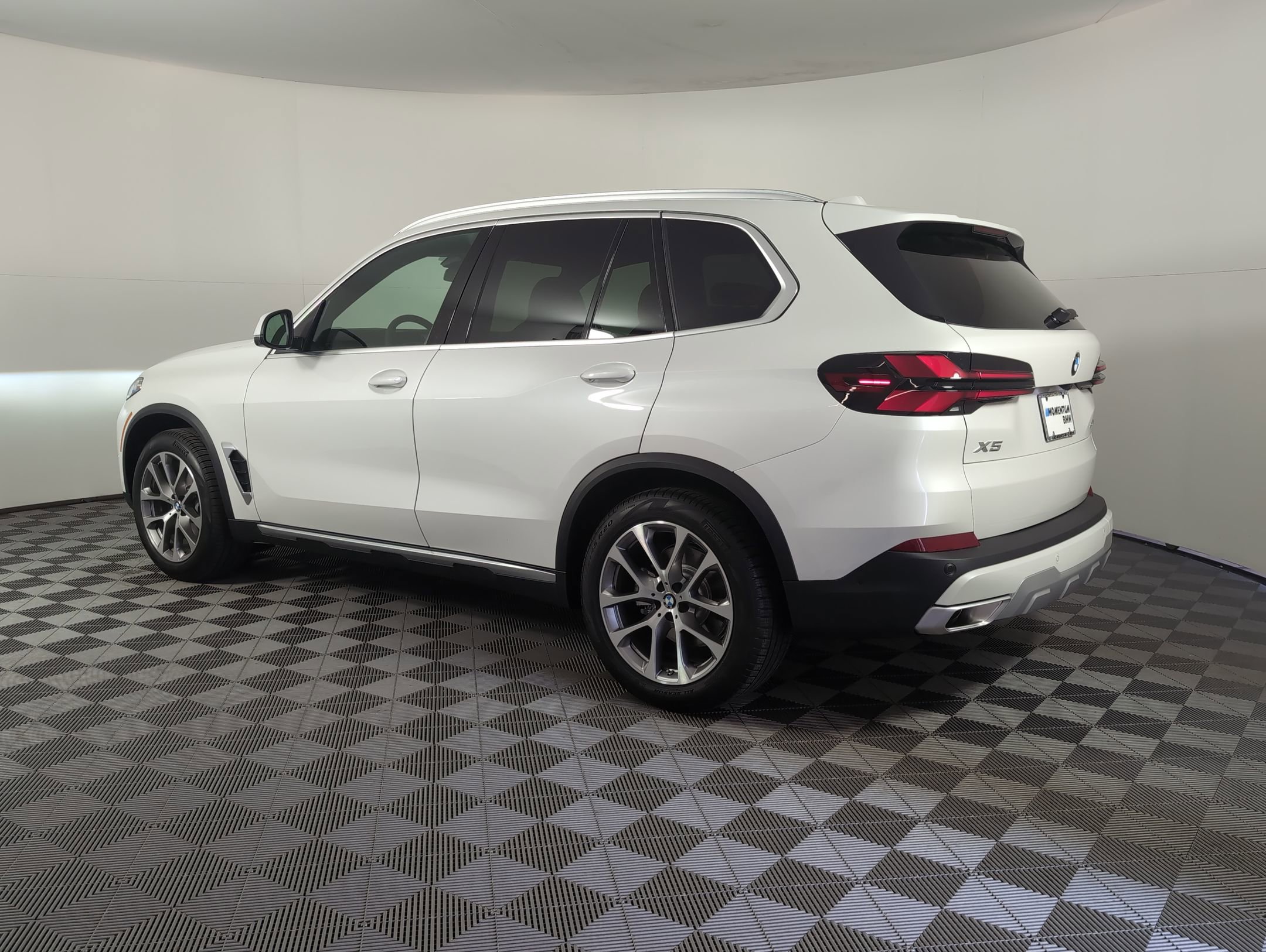 2026 Bmw X5 sDrive40i photo 3