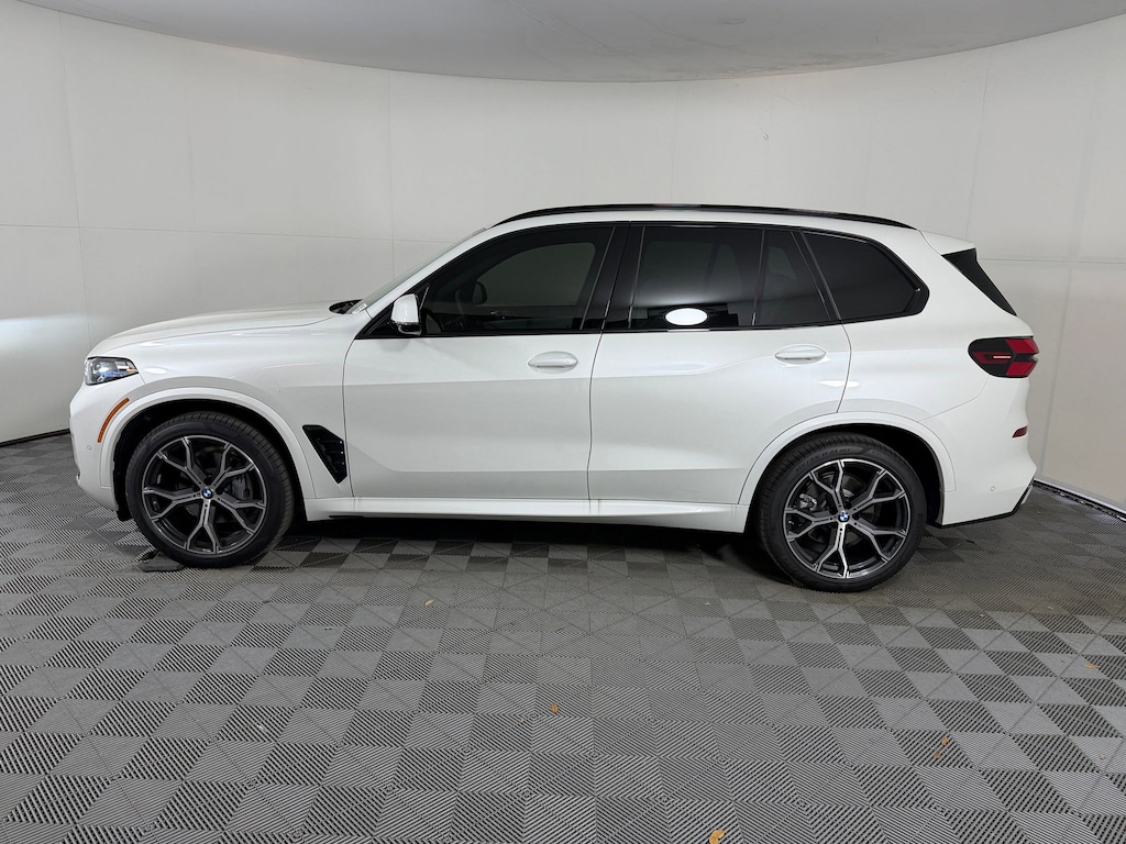 New 2026 BMW X5 xDrive40i SUV