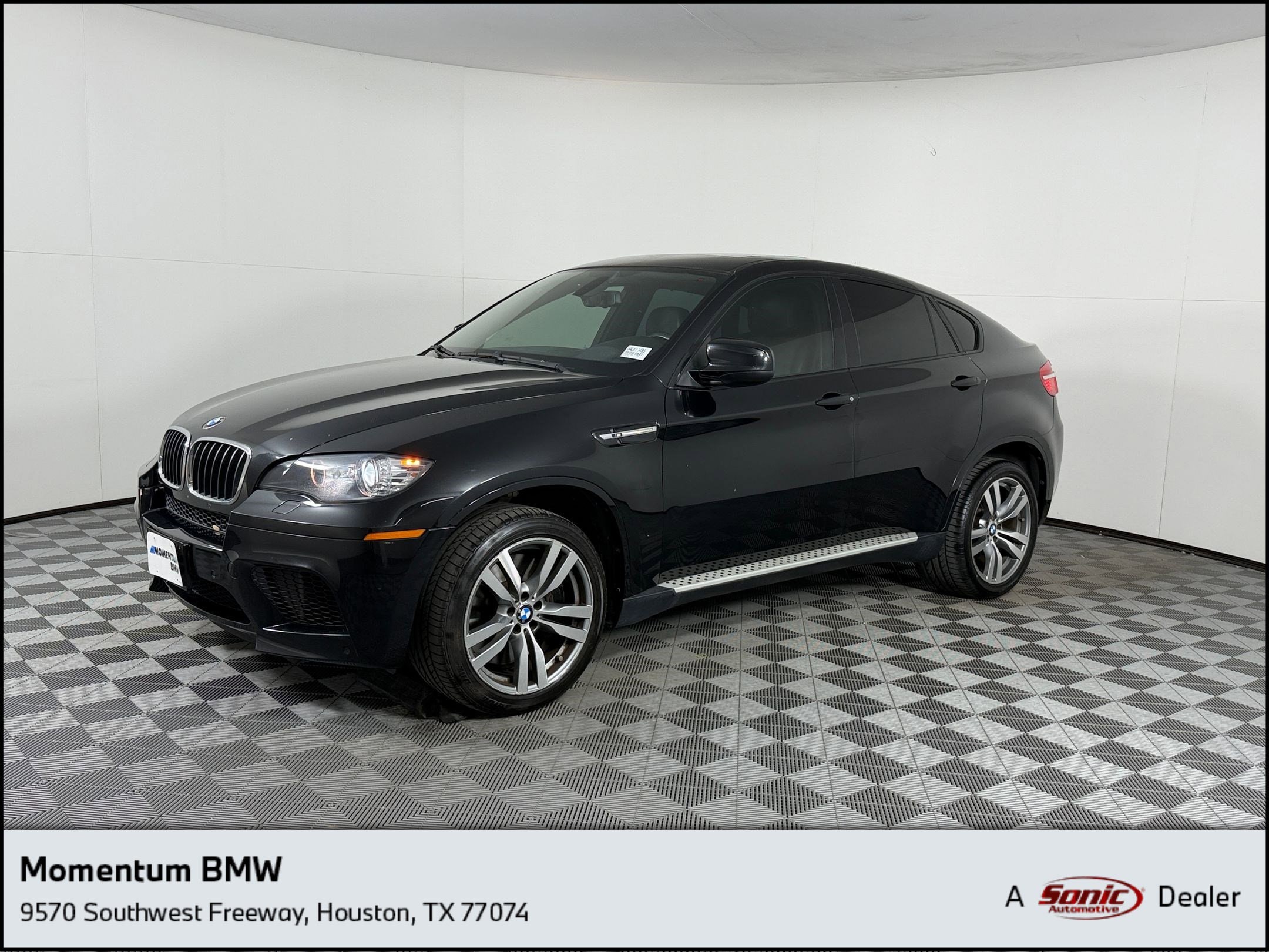 2010 BMW X6 M's photo