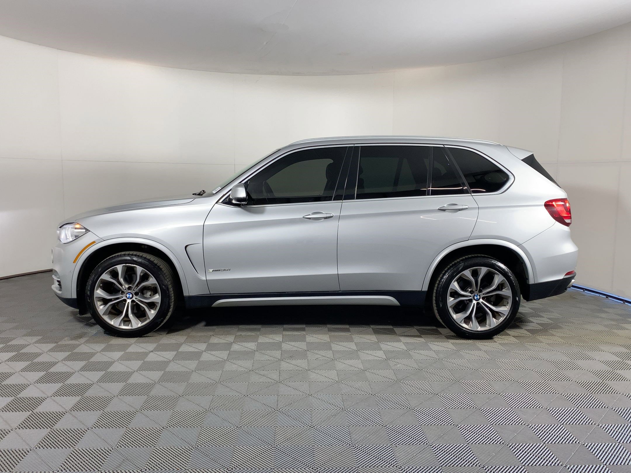 2018 Bmw X5 sDrive35i photo 2