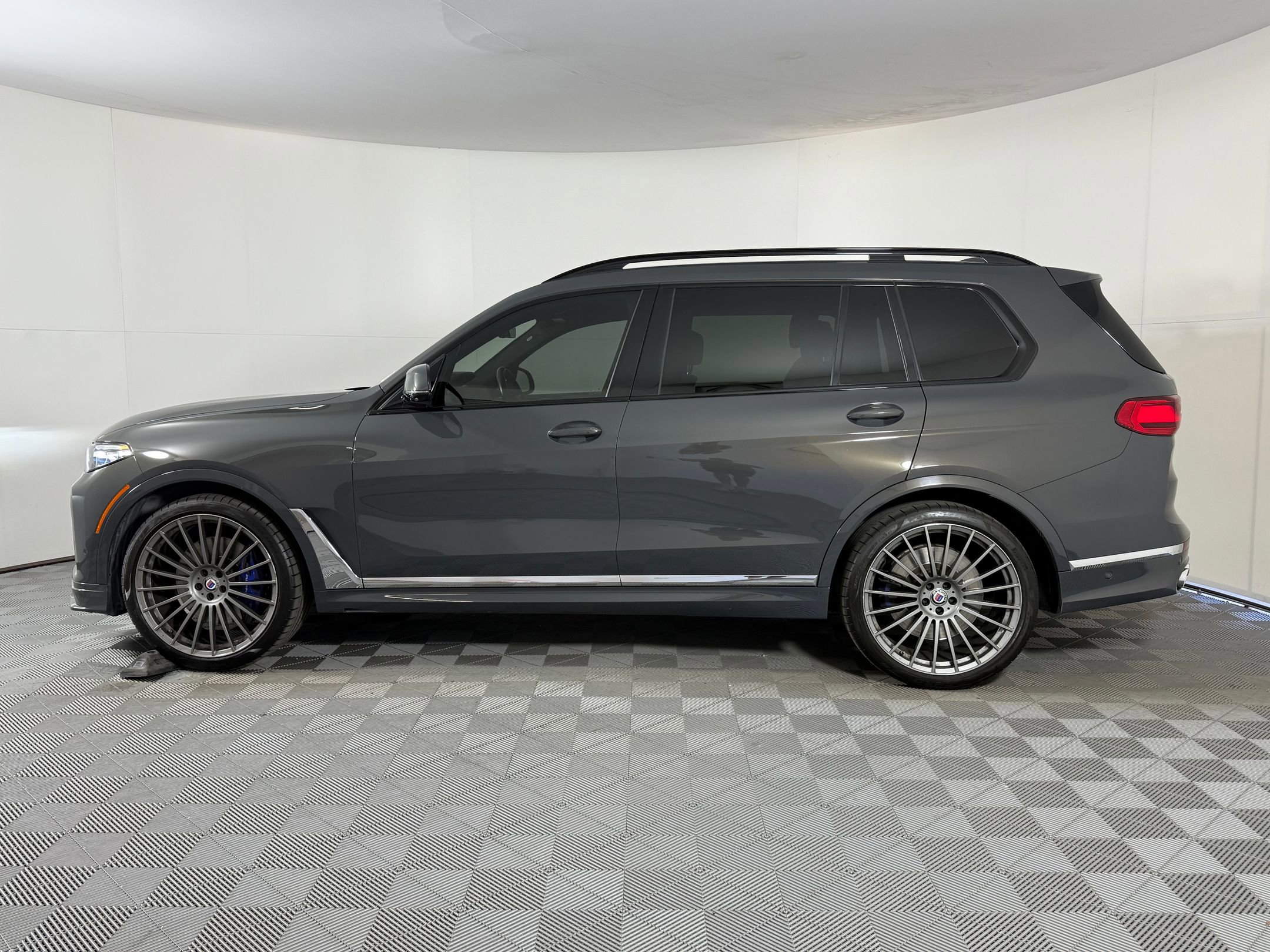 2021 Bmw X7 M50i photo 2