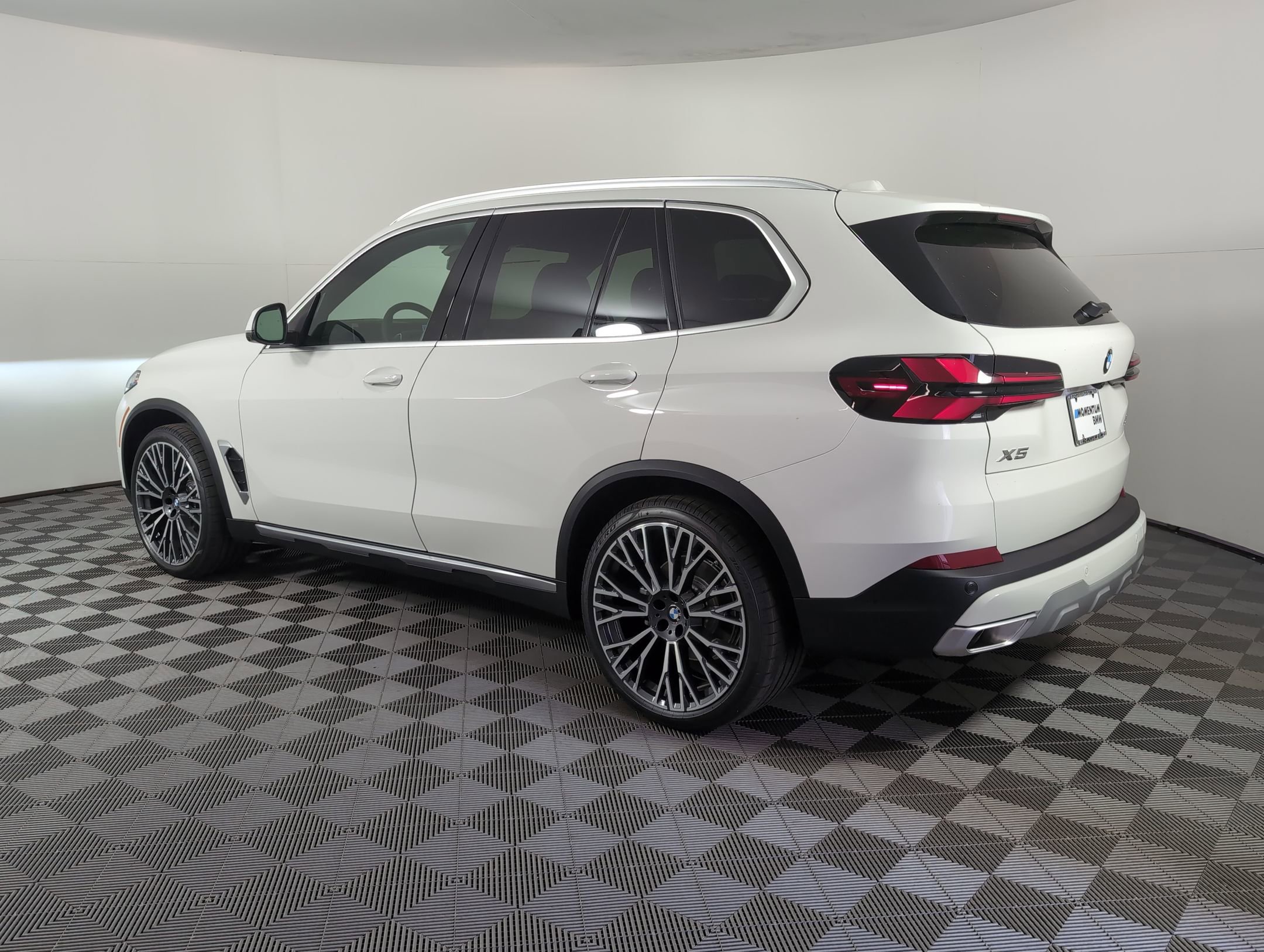 2026 Bmw X5 sDrive40i photo 2