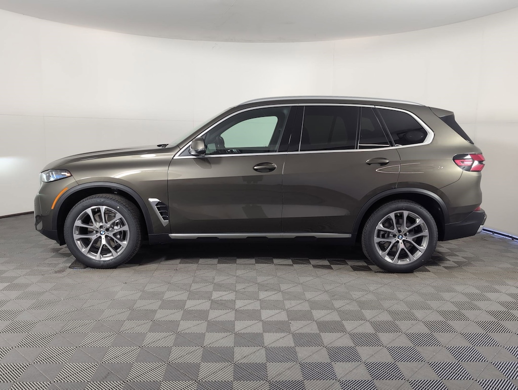 New 2026 BMW X5 sDrive40i SUV