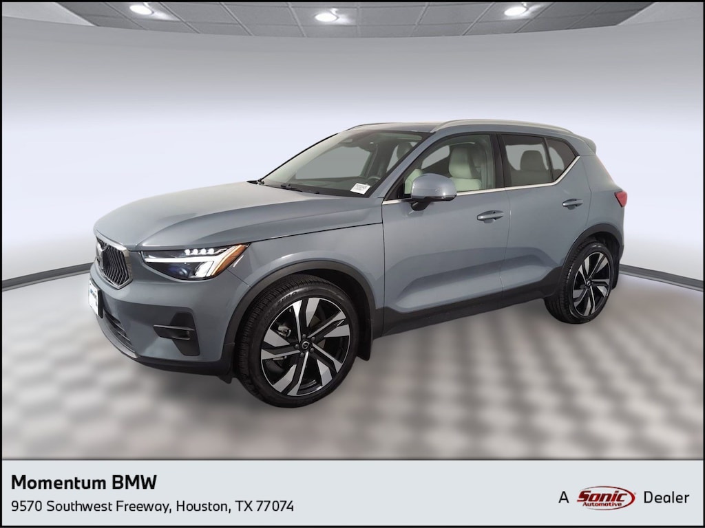 Used 2023 Volvo XC40 B5 AWD Plus Bright SUV