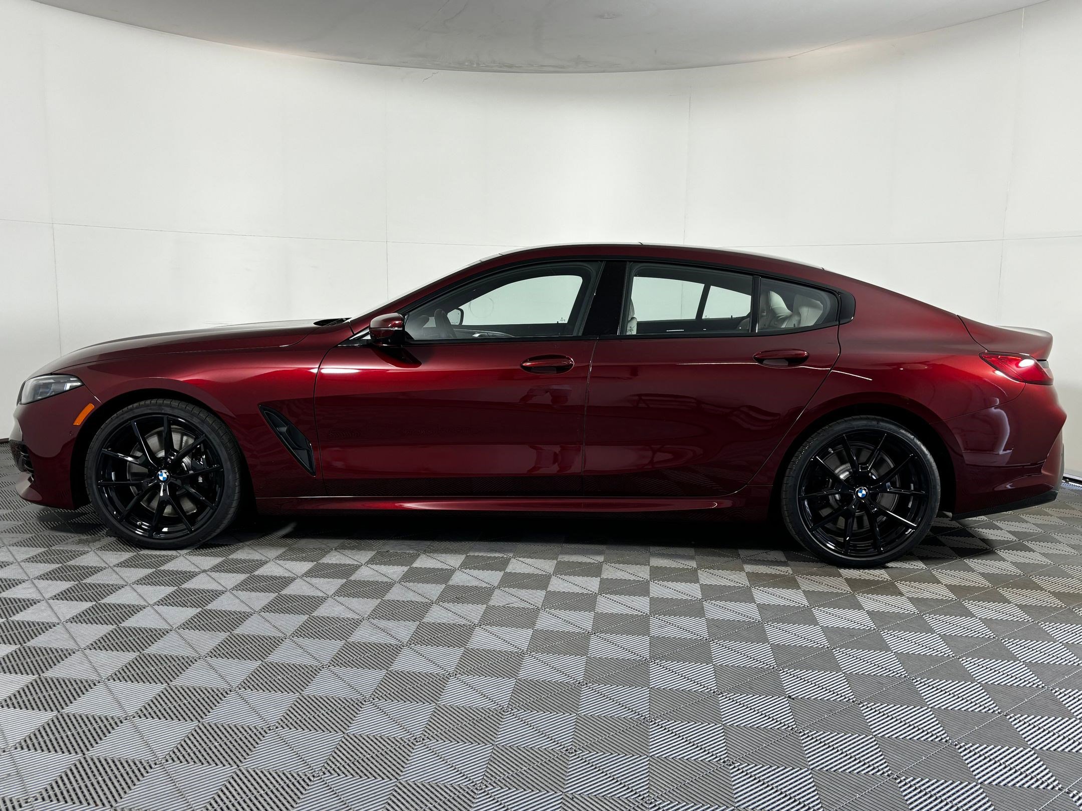 2026 Bmw 840i xDrive Gran Coupe photo 2