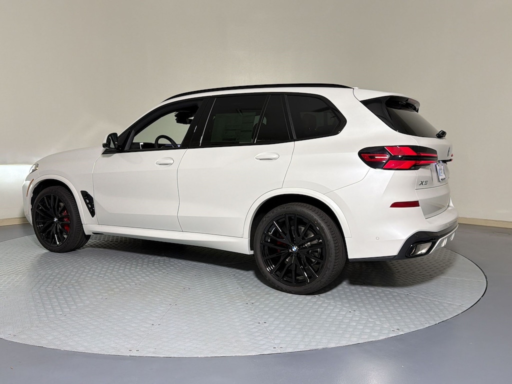 New 2026 BMW X5 sDrive40i SUV