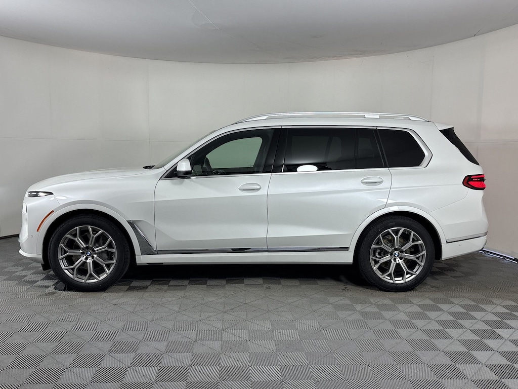 New 2027 BMW X7 xDrive40i SUV