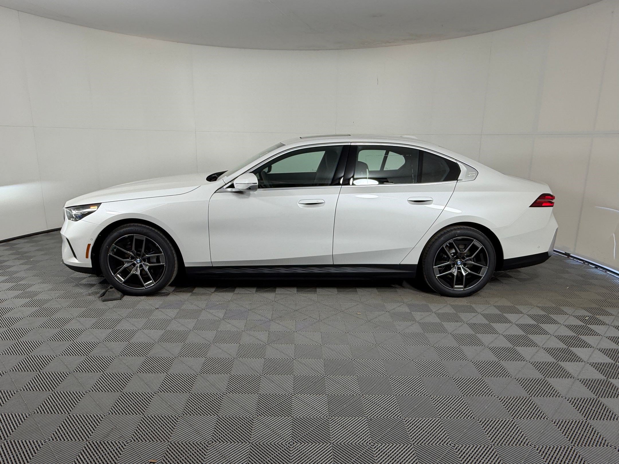 Used 2027 BMW i5 40 with VIN WBY63HG03VCX97001 for sale in Houston, TX