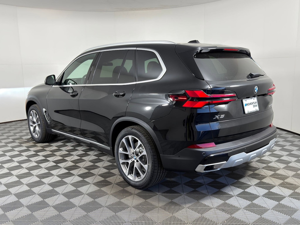 New 2026 BMW X5 sDrive40i SUV