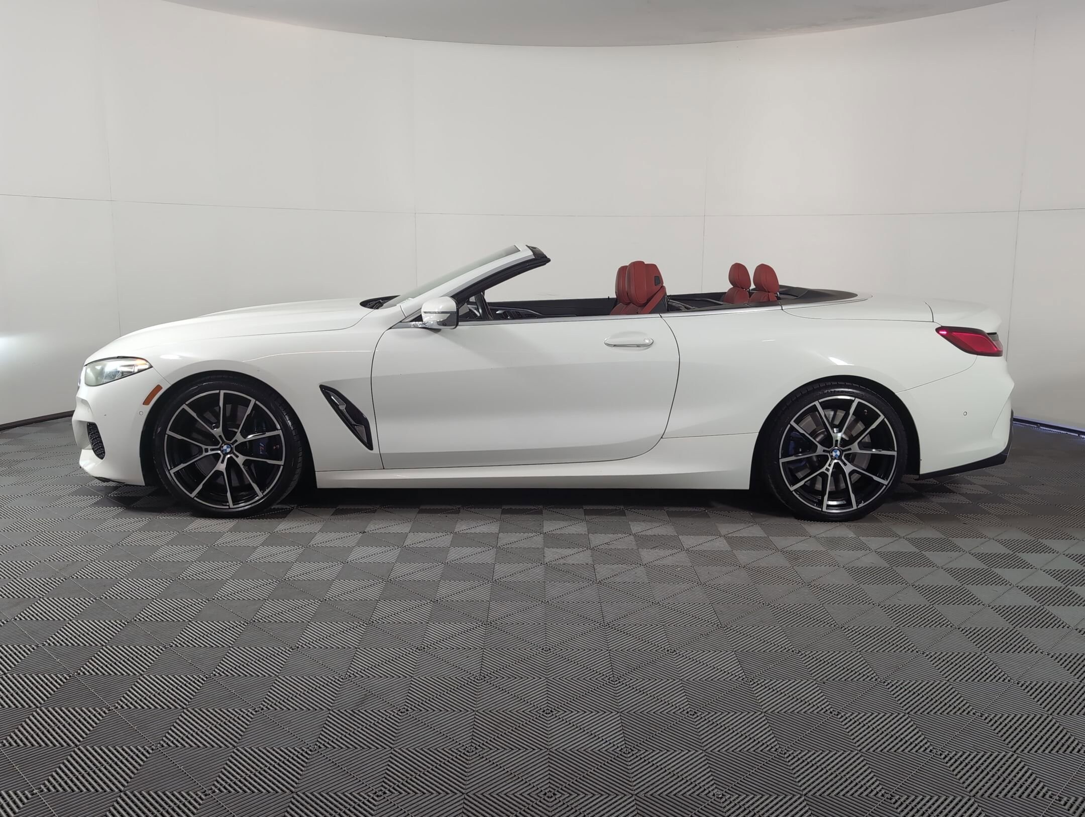 2021 Bmw M850i xDrive Convertible photo 2