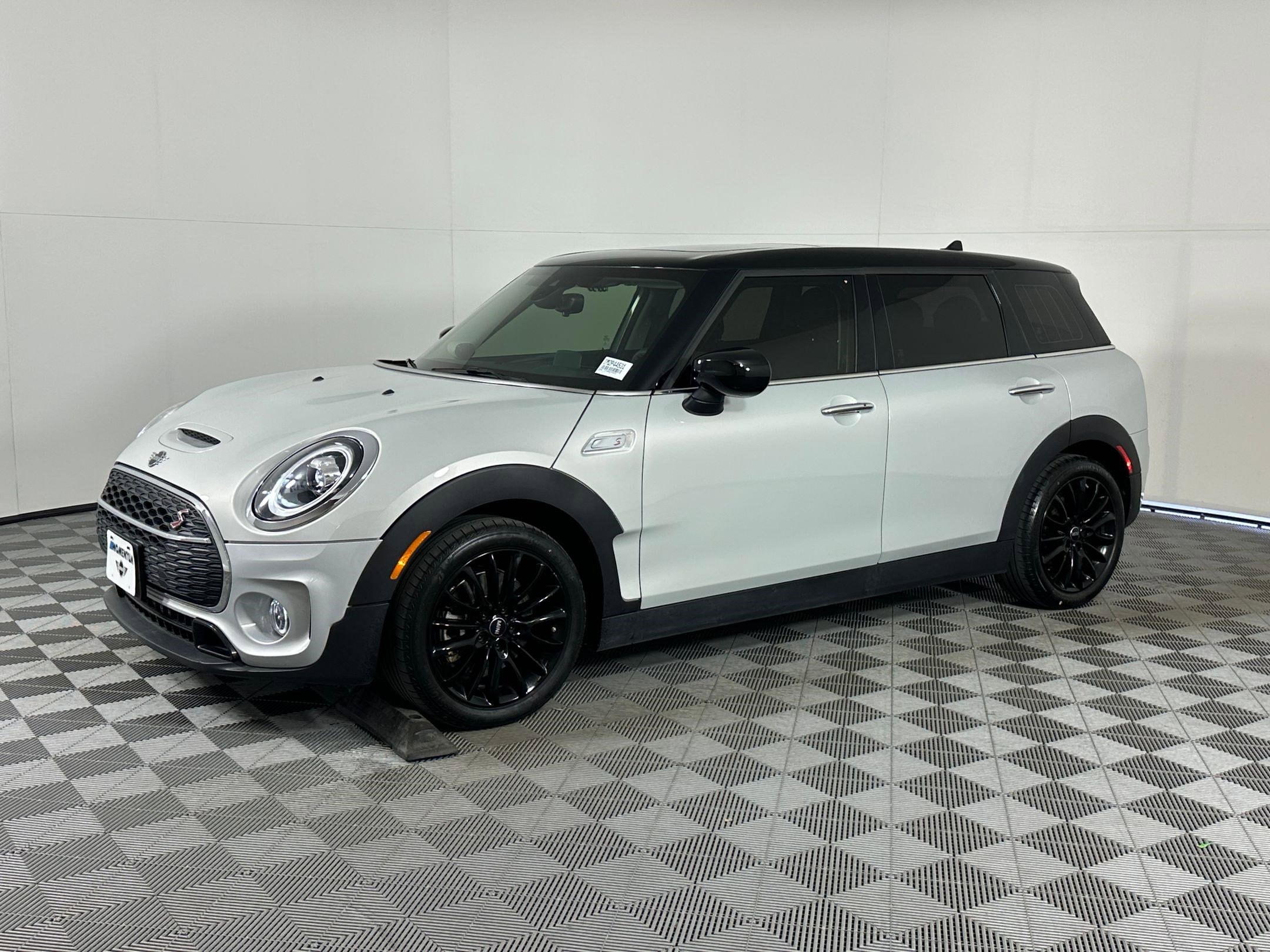 2021 MINI Clubman S's photo