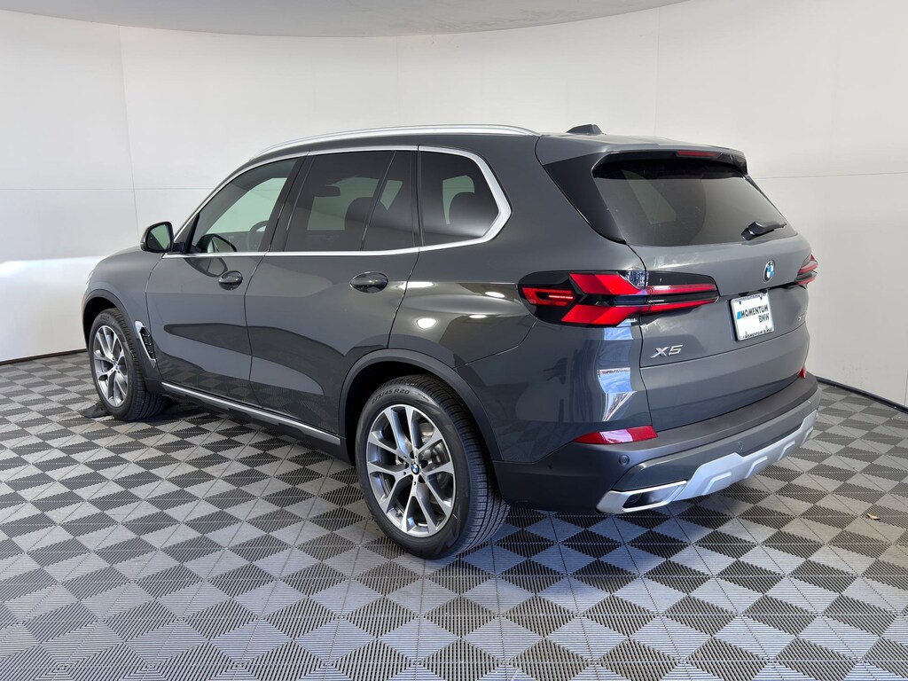 New 2026 BMW X5 sDrive40i SUV