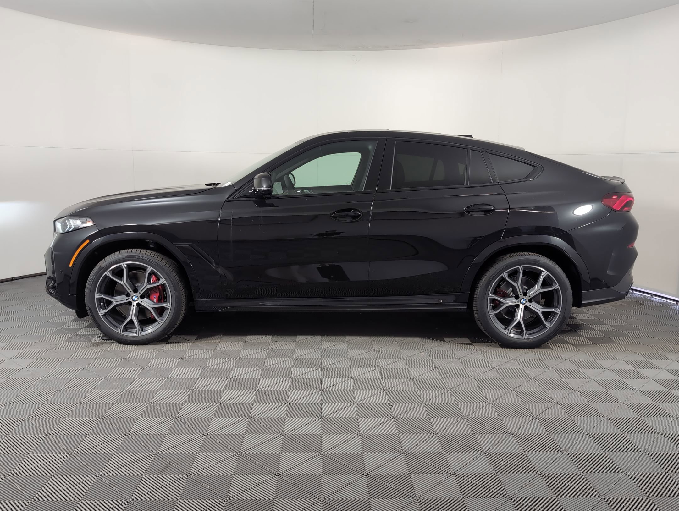 2026 Bmw X6 xDrive40i photo 2