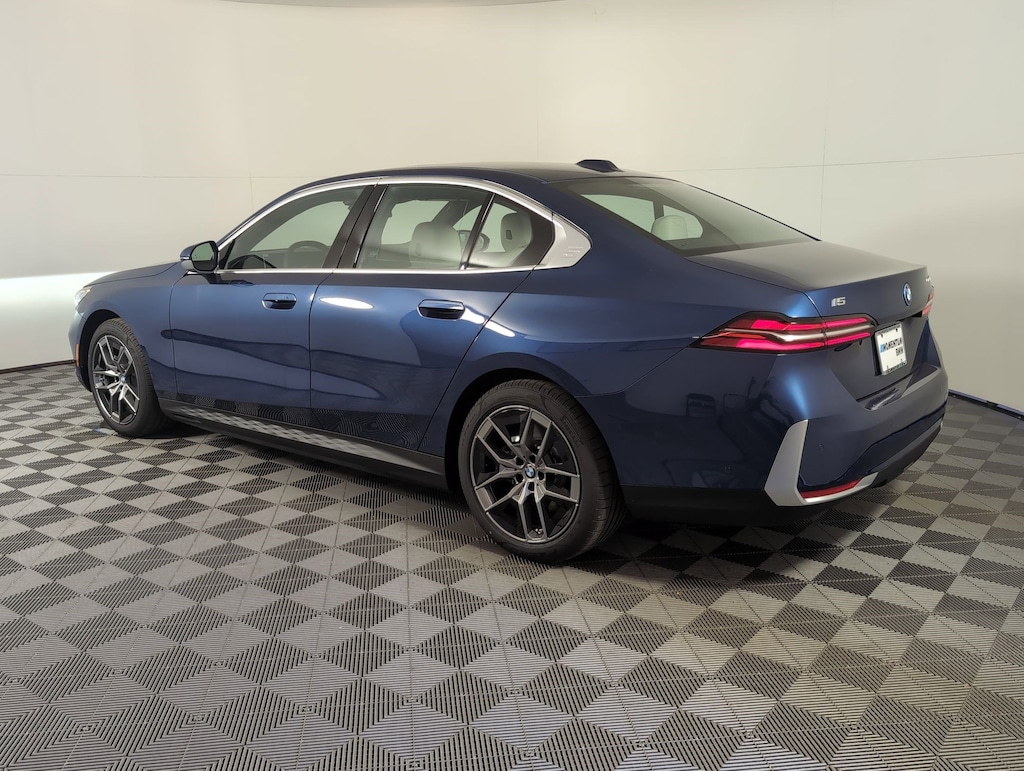 New 2026 BMW i5 eDrive40 Sedan