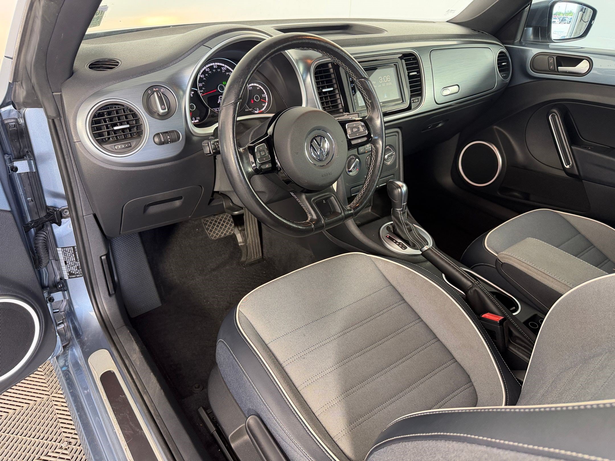 Beetle 1.8T Denim Convertible