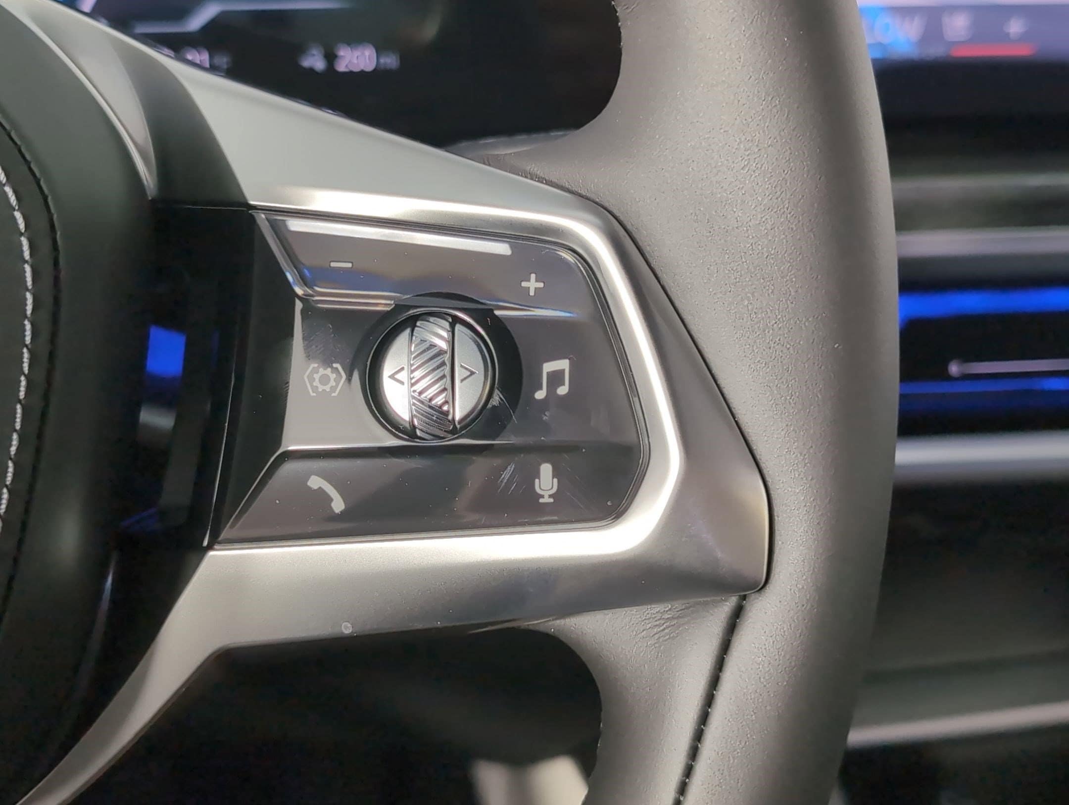 2025 BMW i7 50 - Photo 26