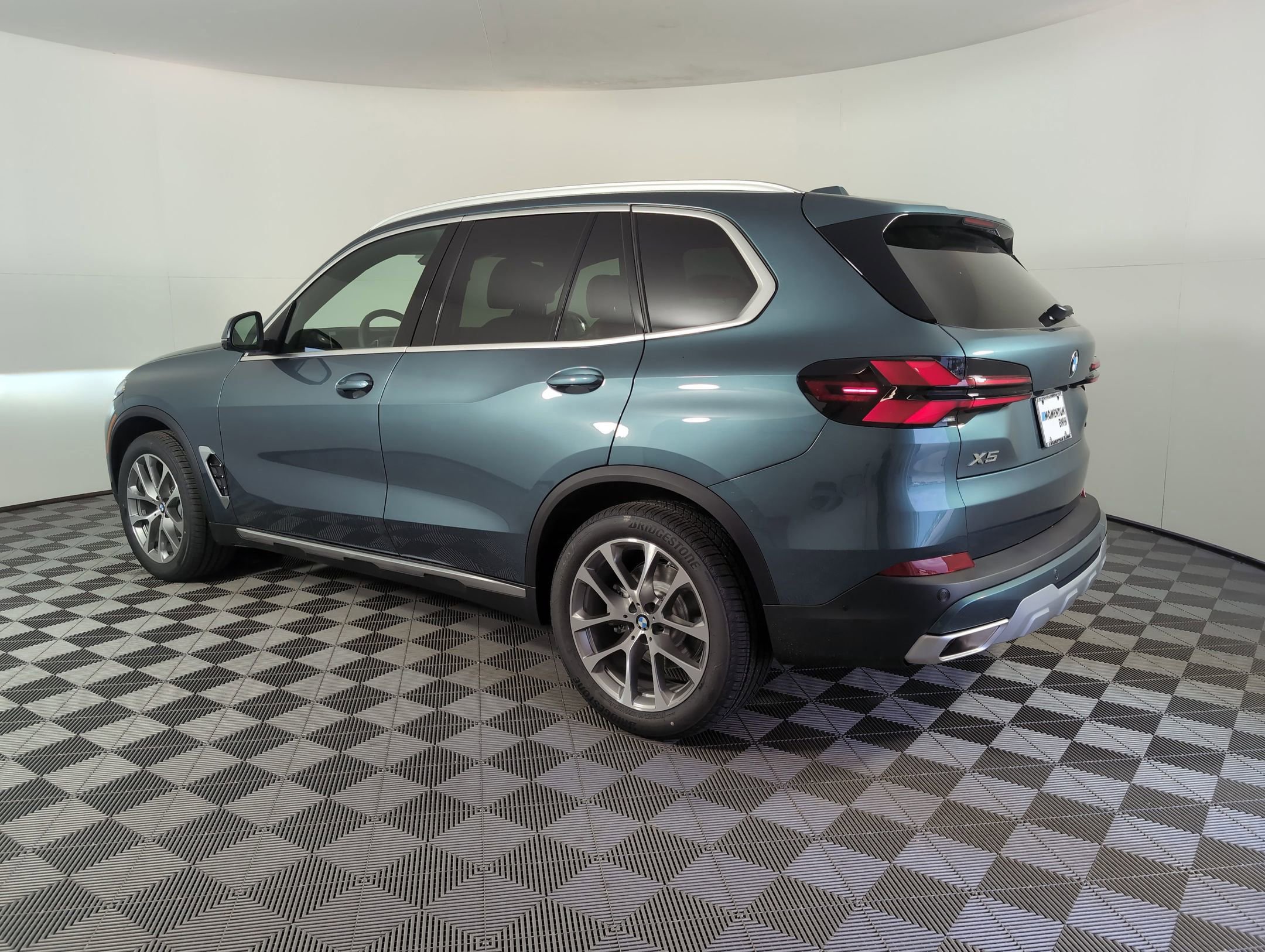 2026 Bmw X5 xDrive40i photo 3