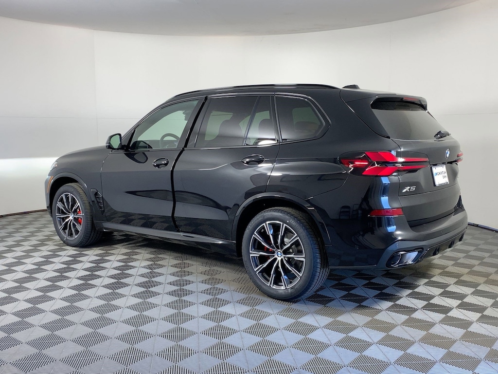 New 2026 BMW X5 sDrive40i SUV