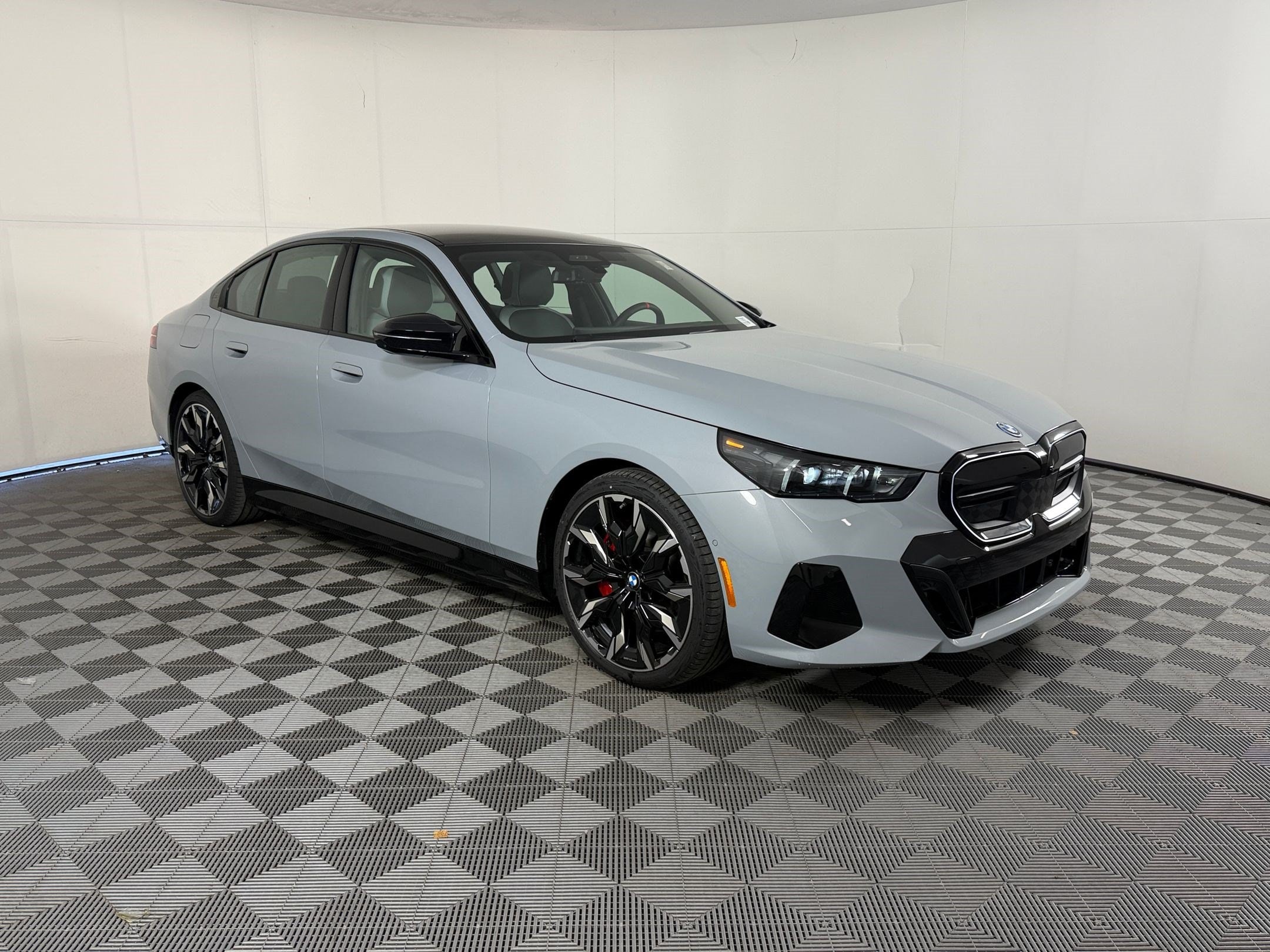 I5 M60 Sedan