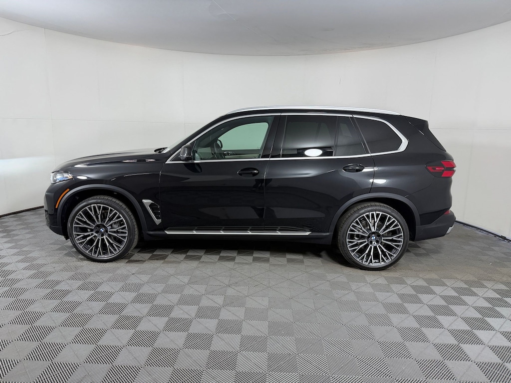New 2026 BMW X5 sDrive40i SUV