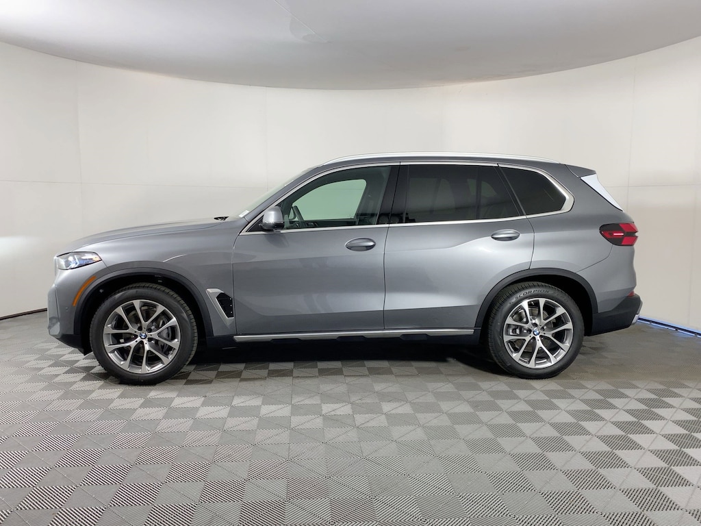New 2026 BMW X5 xDrive40i SUV