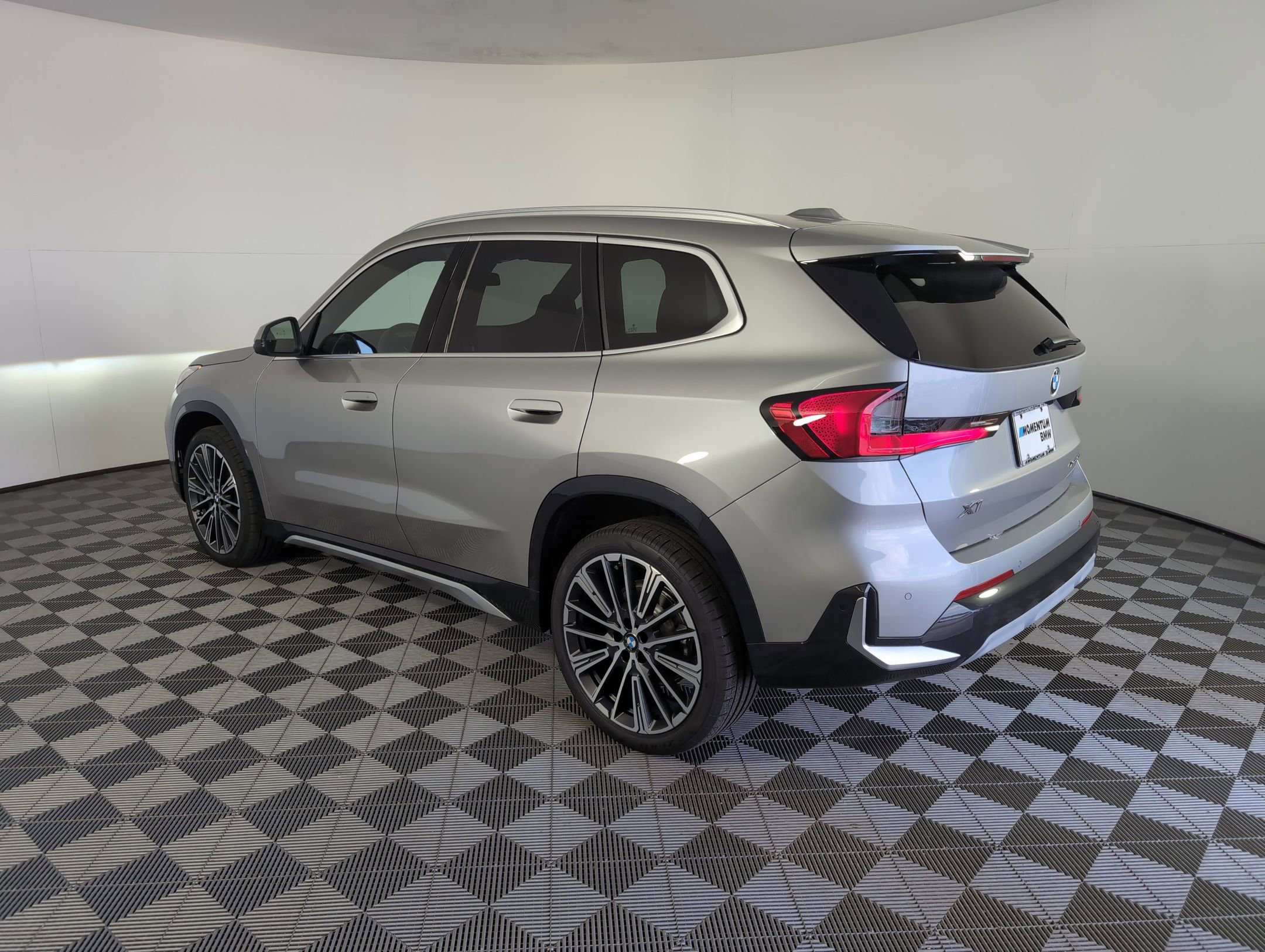 2025 Bmw X1 XDrive28i photo 3