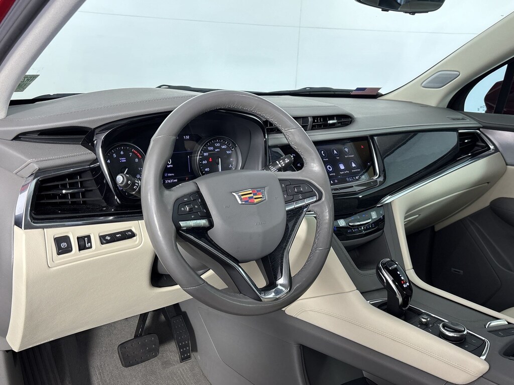 Used 2024 CADILLAC XT6 Premium Luxury SUV