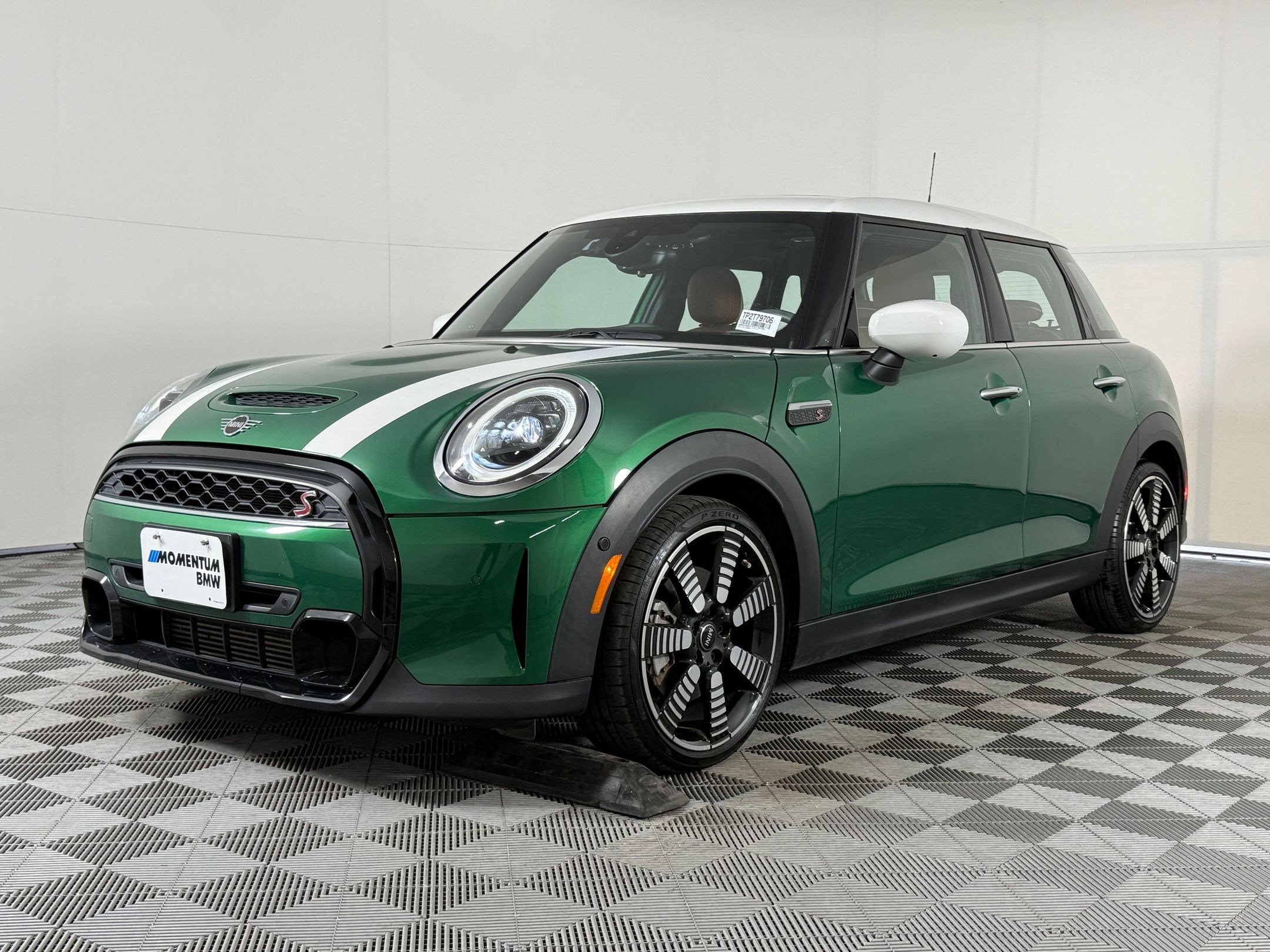 2023 MINI Hardtop 4 Door S's photo
