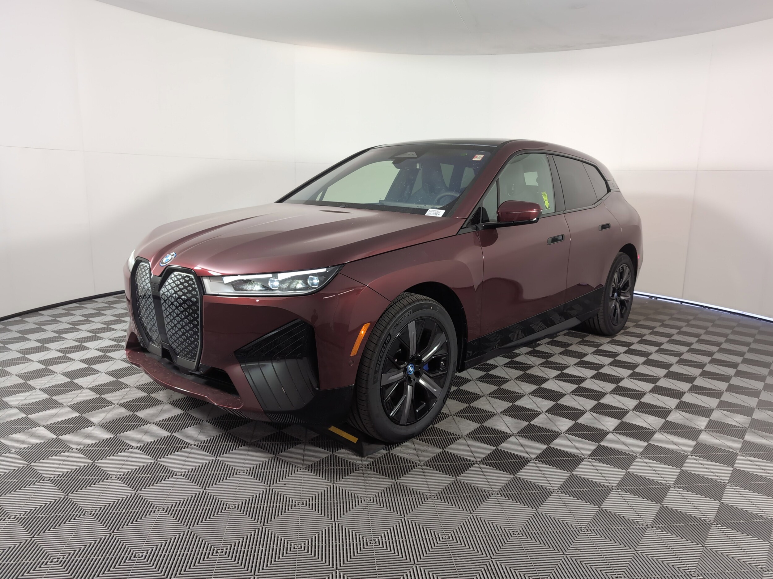 2025 Bmw iX photo 3